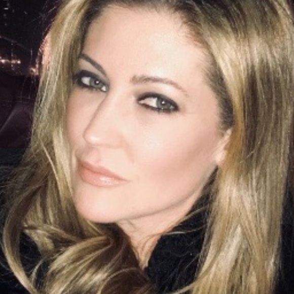 Meet your Posher, Kelly - Picture 1 of 1